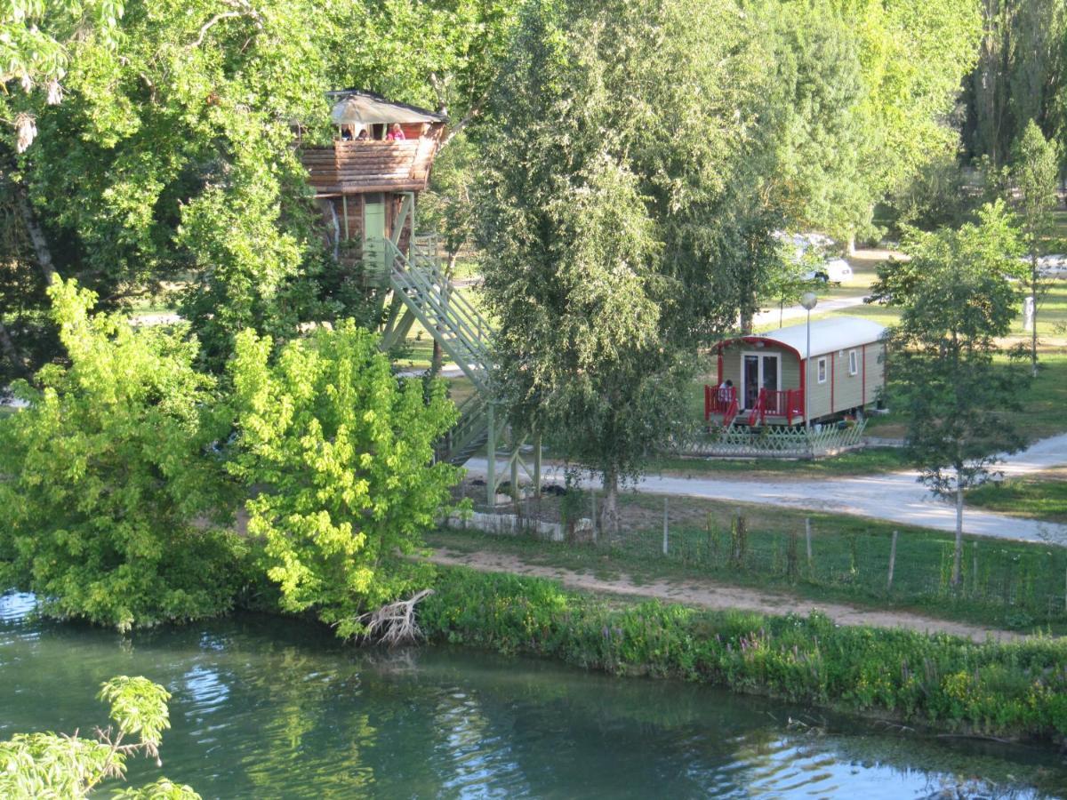 Camping Belle Riviere Chaniers Εξωτερικό φωτογραφία