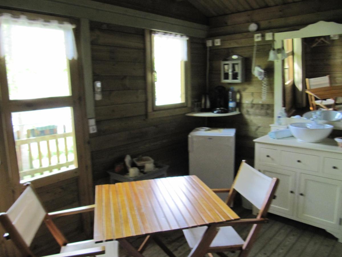 Camping Belle Riviere Chaniers Εξωτερικό φωτογραφία