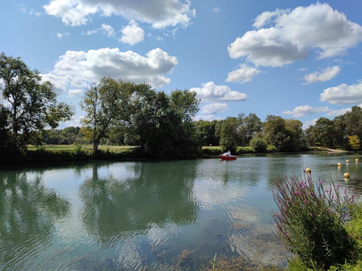 Camping Belle Riviere Chaniers Εξωτερικό φωτογραφία