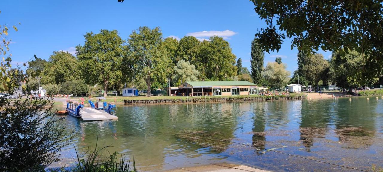 Camping Belle Riviere Chaniers Εξωτερικό φωτογραφία