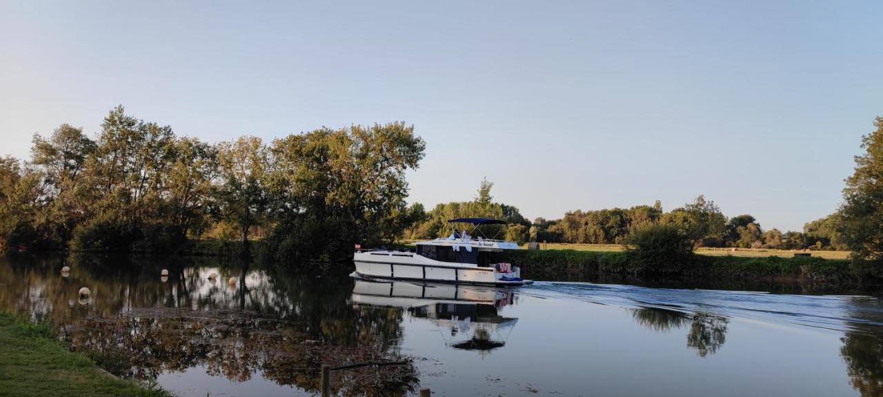 Camping Belle Riviere Chaniers Εξωτερικό φωτογραφία
